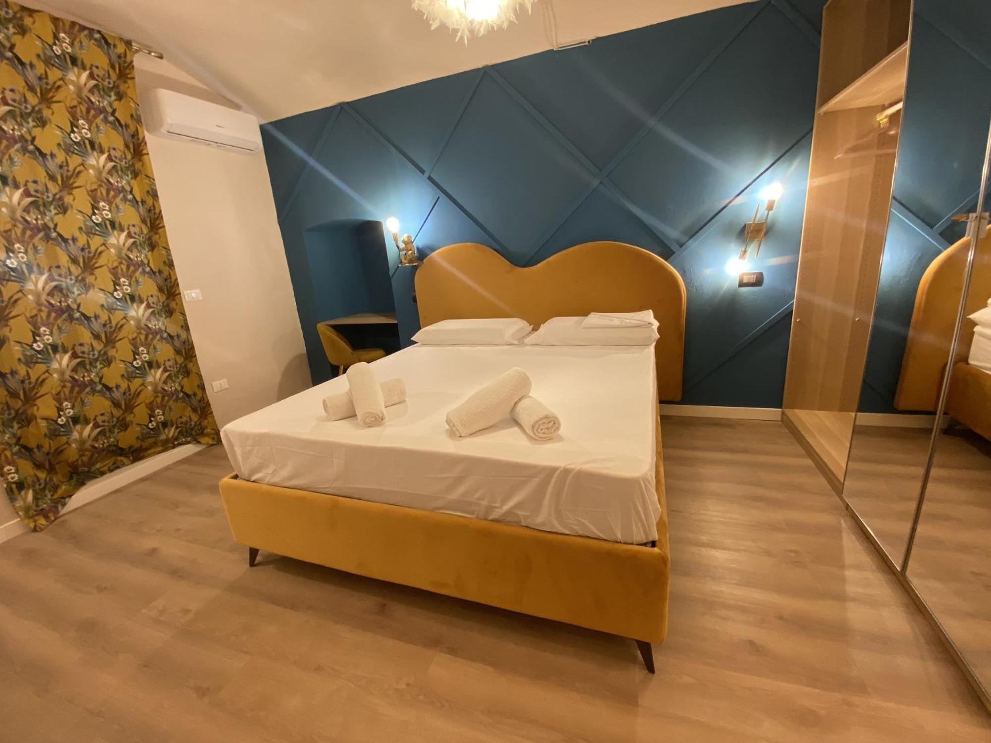 Quiet And Stylish - Bari City Center, Minutes To Station Exteriör bild